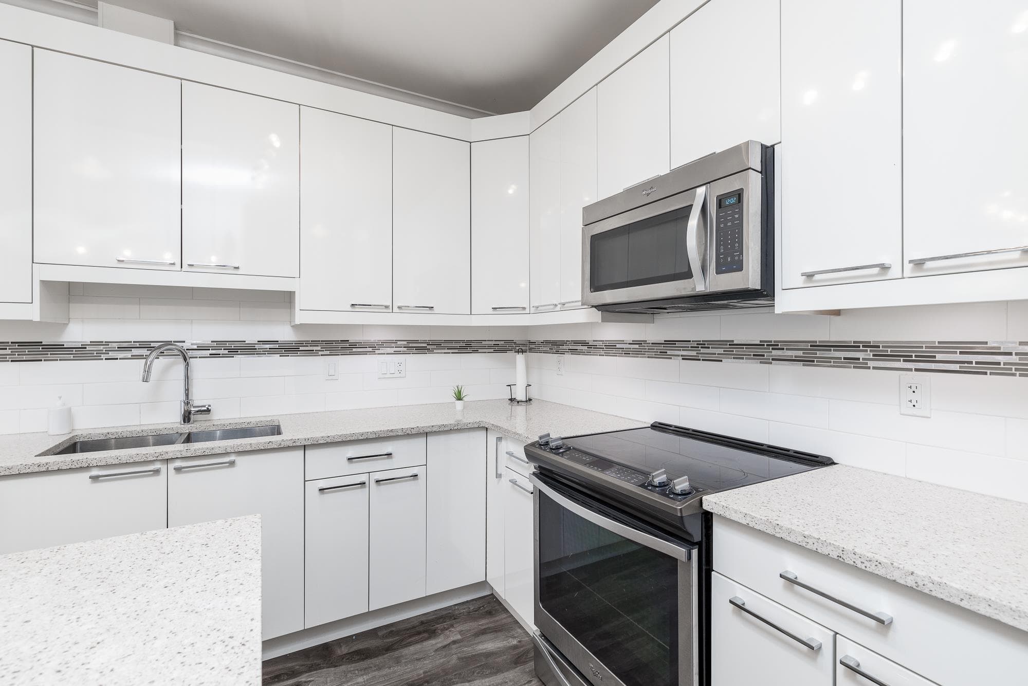 508 - 19228 64 Avenue, Surrey, V3S 7C9 — photo 4