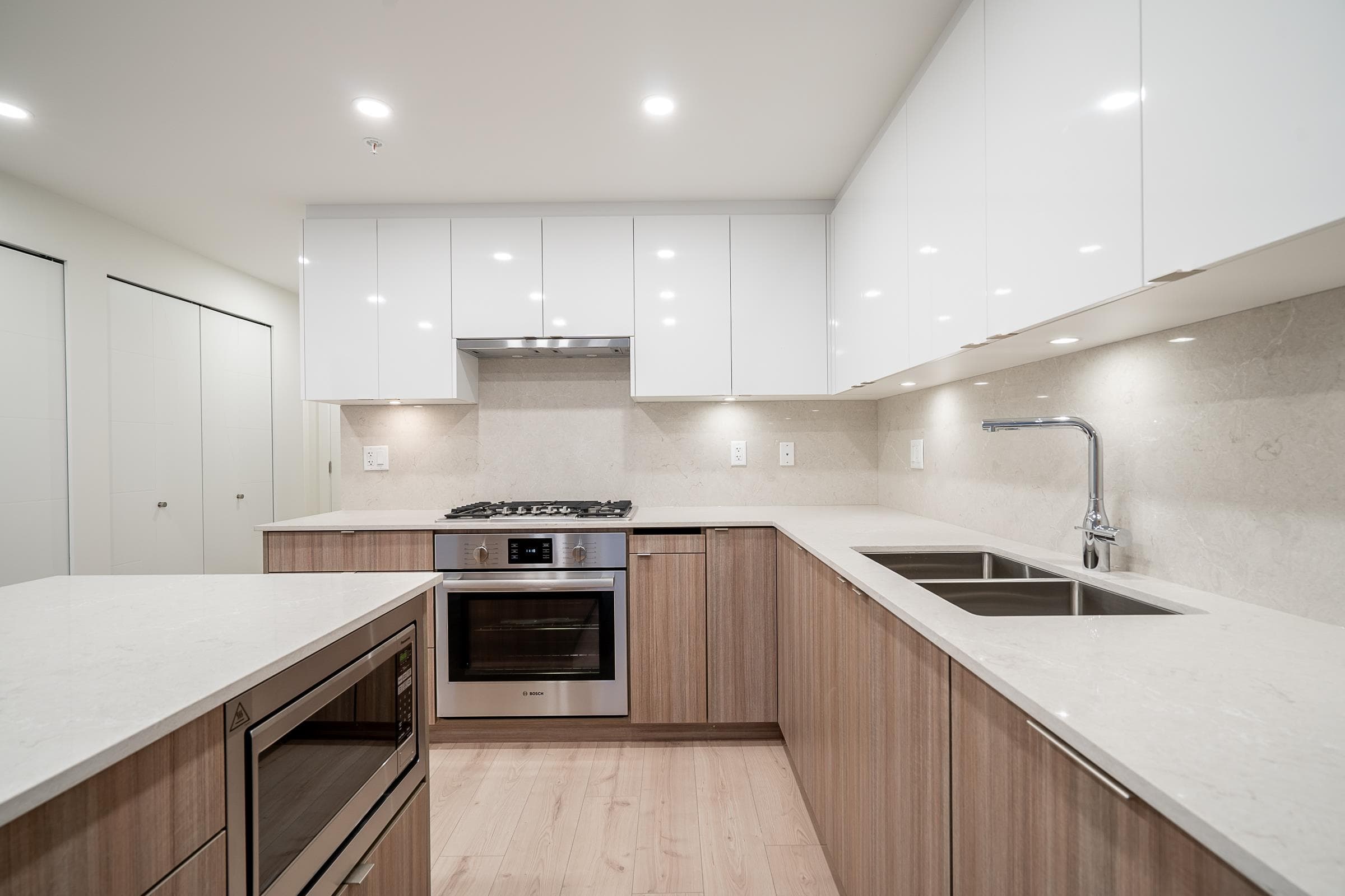 205 - 8428 Park Road, Richmond, V6Y 0K1 — photo 3