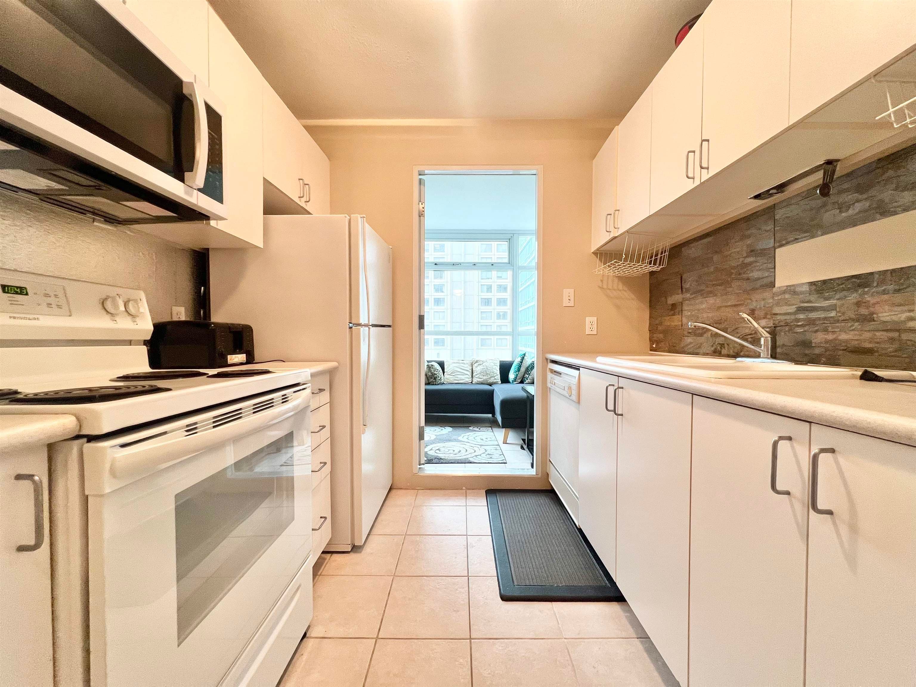 907 - 438 Seymour Street, Vancouver, V6B 6H4 — photo 2