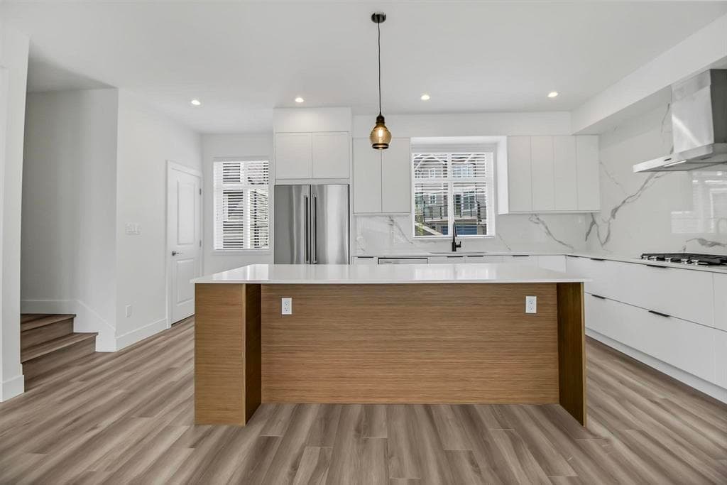 34 - 10488 124 Street, Surrey, V3V 0E9 — photo 3