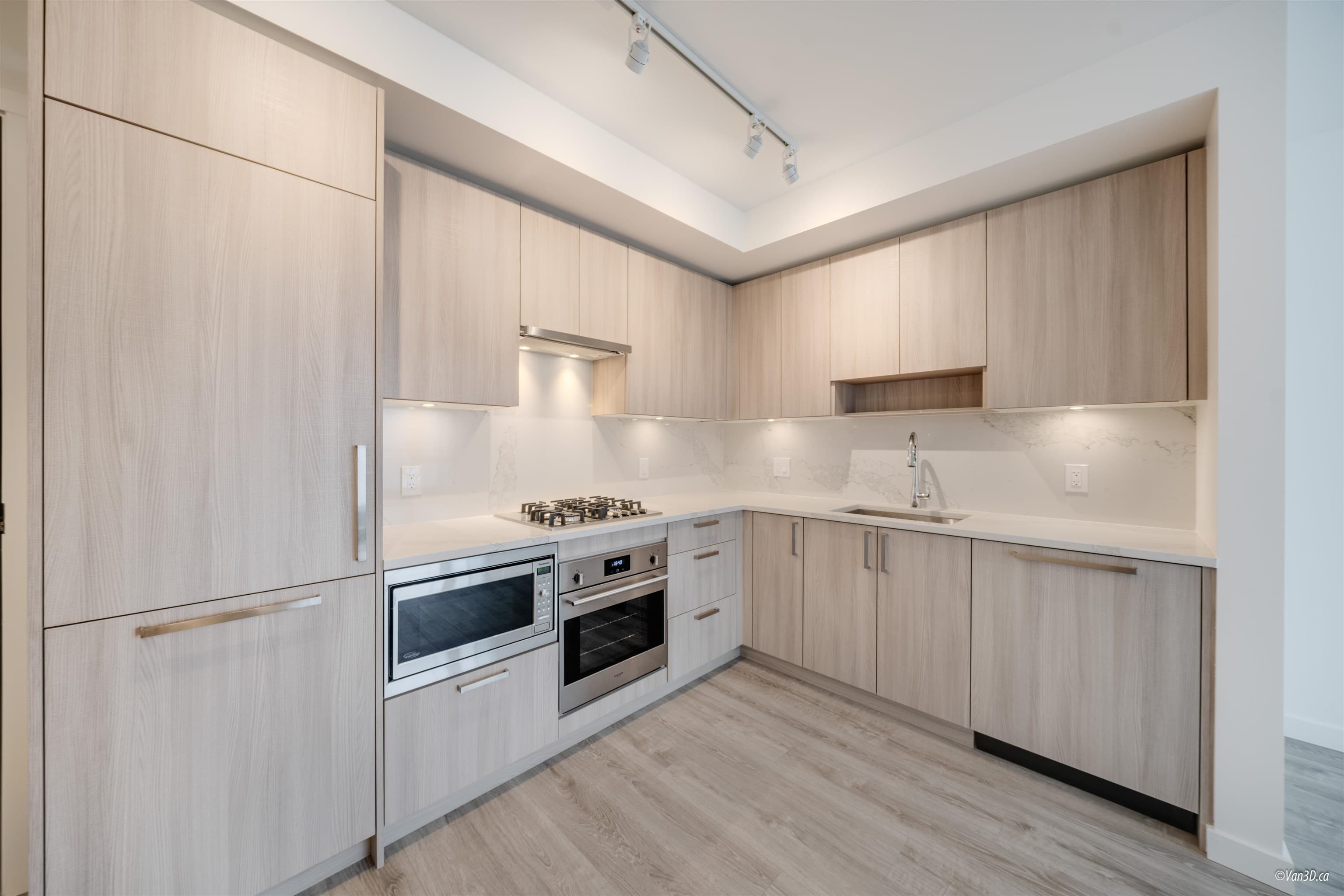 1114 - 13350 Central Avenue, Surrey, V3T 0S1 — photo 3