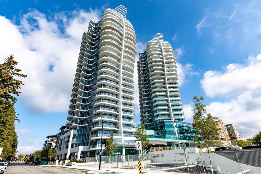 2203 - 1500 Martin Street, White Rock, V4B 0C2 — photo 1