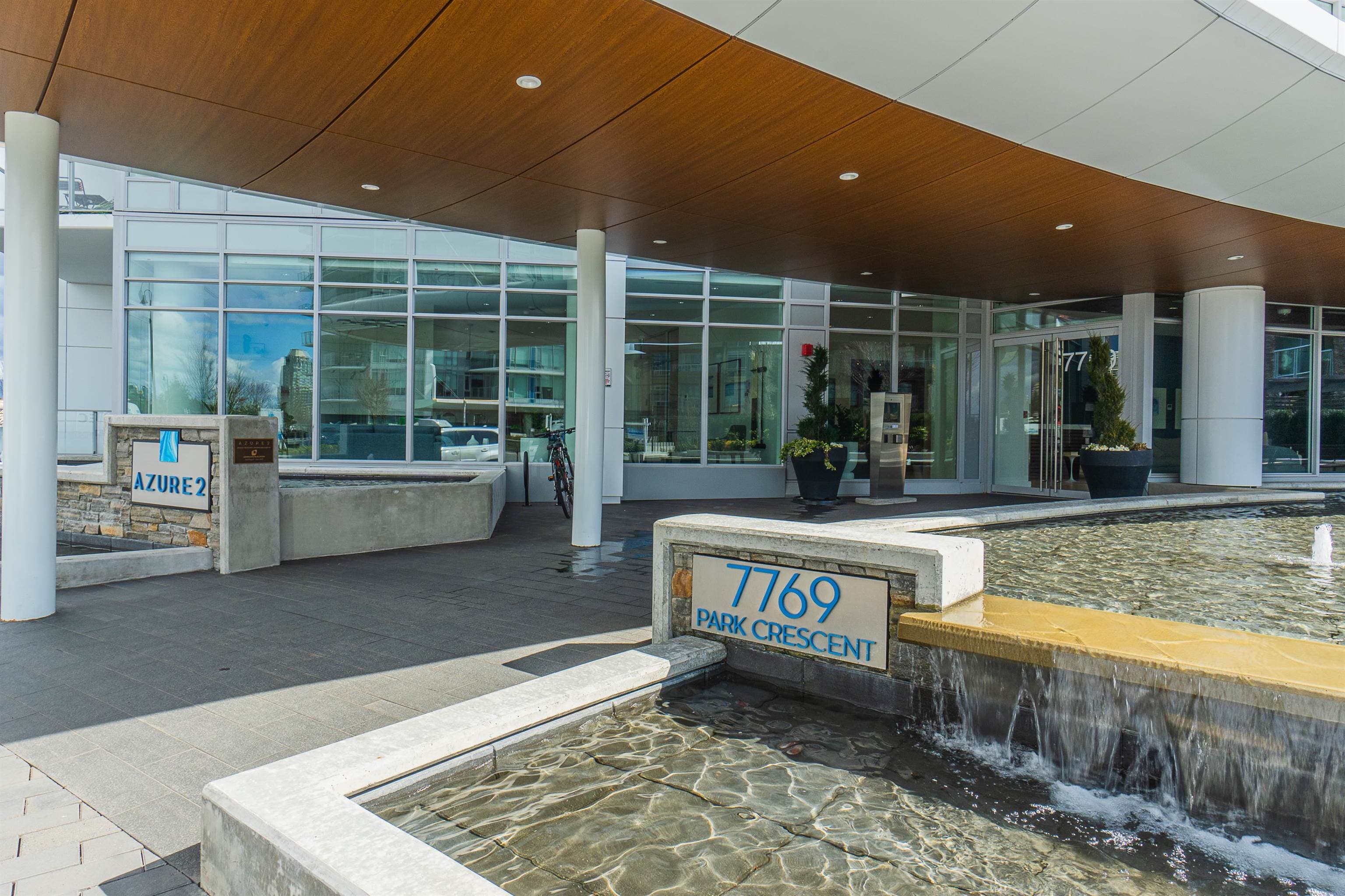 202 - 7769 Park Crescent, Burnaby, V3N 0J7 — photo 3