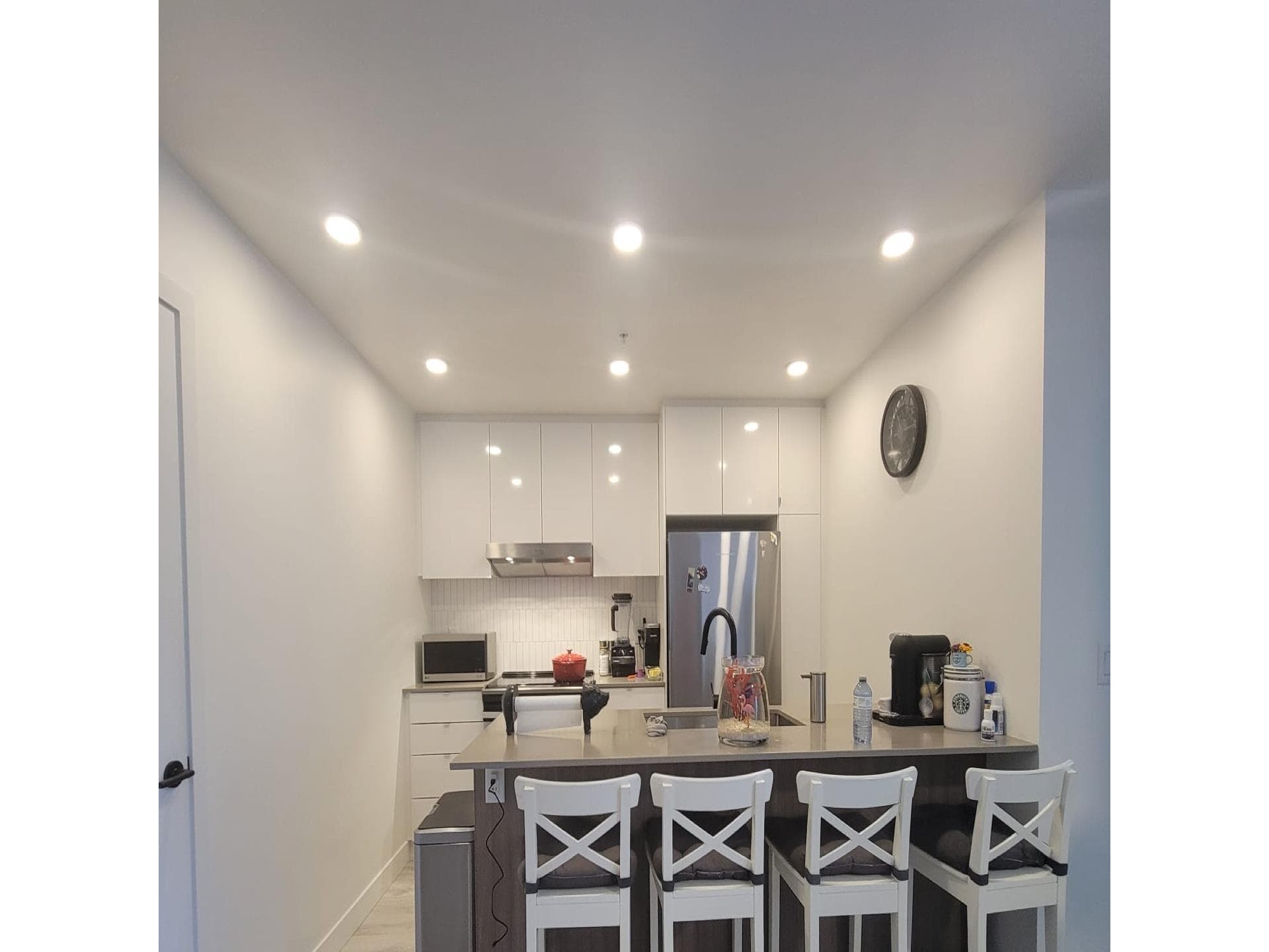 305 - 32838 Landeau Place, Abbotsford, V2S 0M6 — photo 2