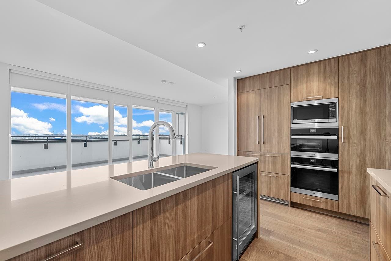 1602 - 8155 Capstan Way, Richmond, V6X 0V3 — photo 2