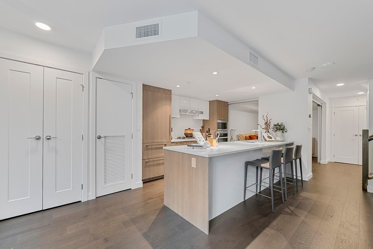 TH1 - 3280 Corvette Way, Richmond, V6X 0T9 — photo 4