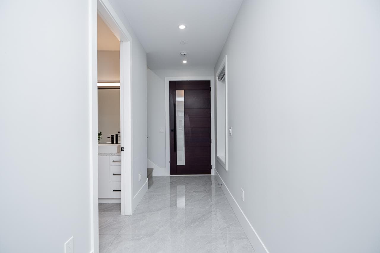2 - 1905 E 36th Avenue, Vancouver, V5P 1C7 — photo 4
