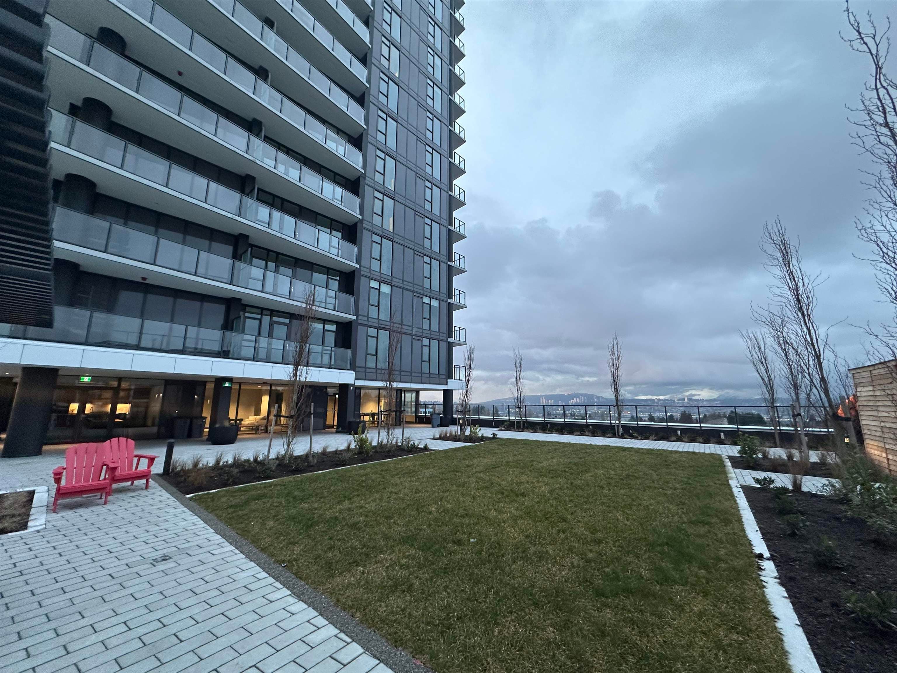 1502 - 10750 135a Street, Surrey, V3T 0V4 — photo 3