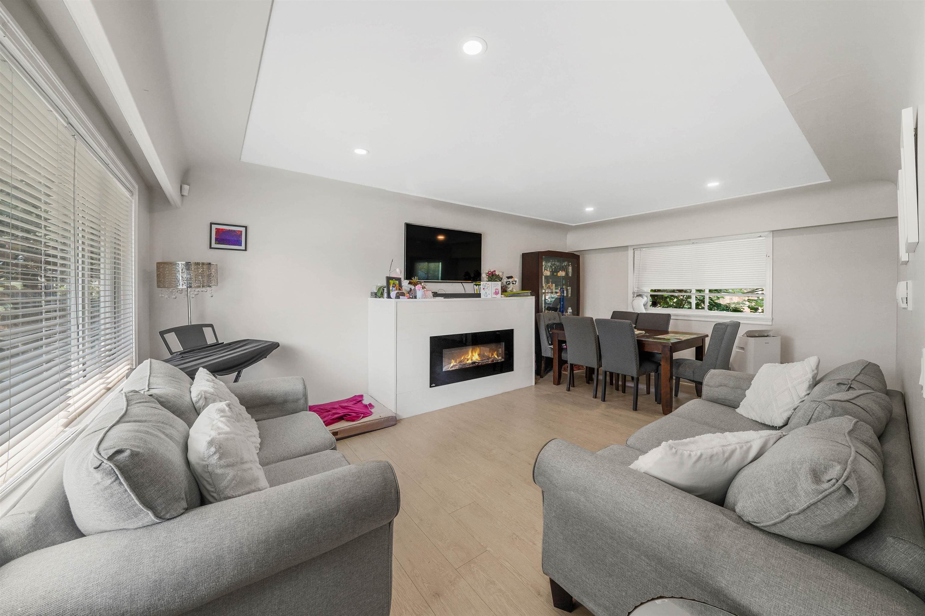 12336 Laity Street, Maple Ridge, V2X 5B3 — photo 4
