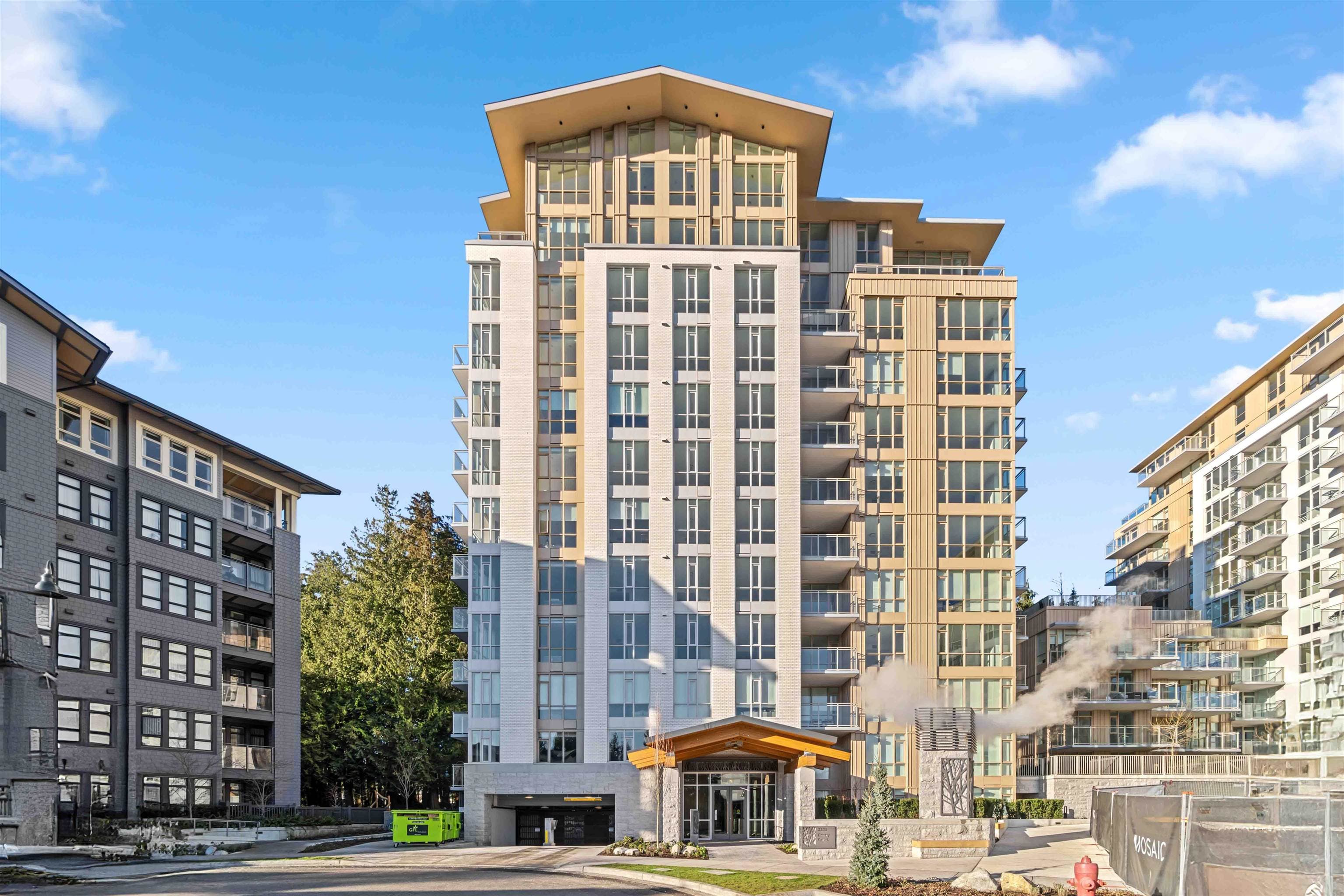 902 - 2325 Emery Court, North Vancouver