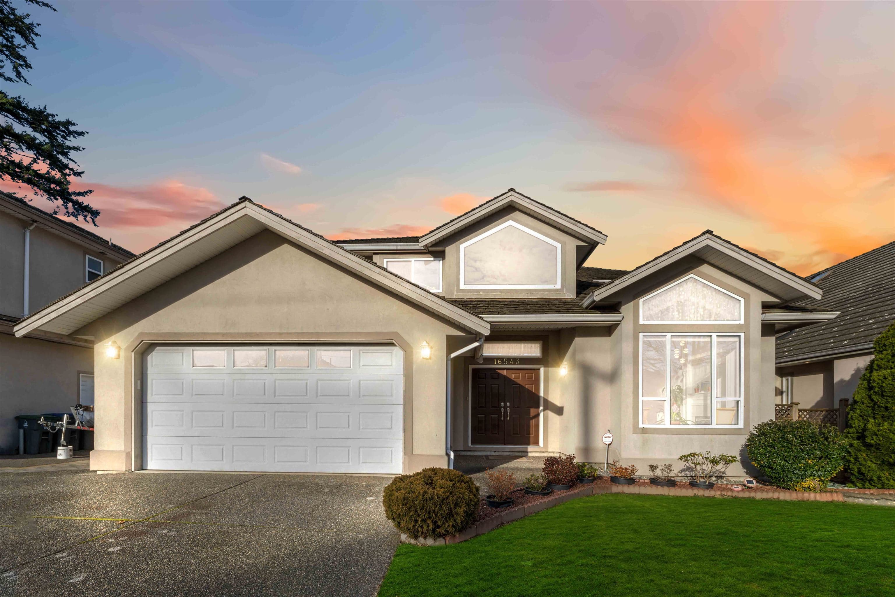 16543 108 Avenue, Surrey, V4N 1N6 — photo 1