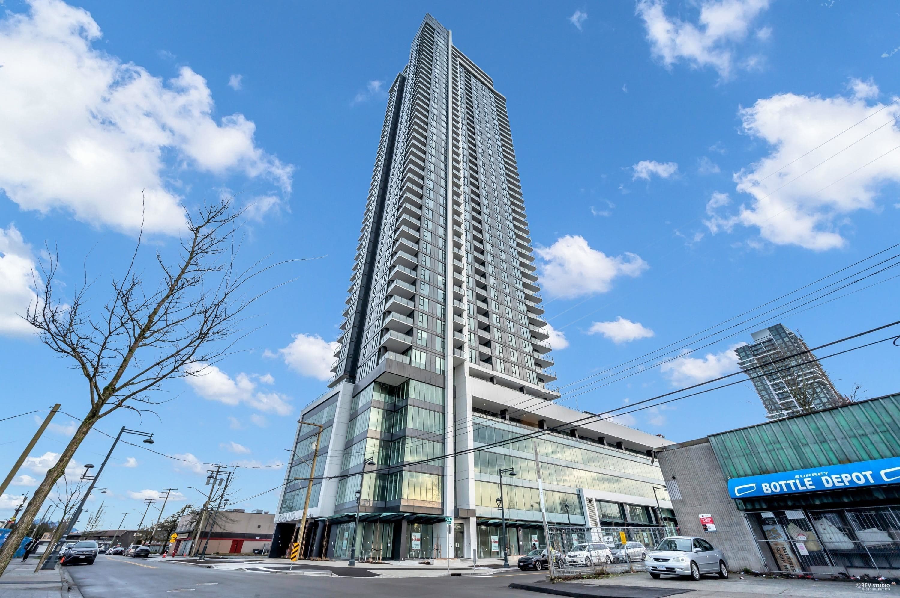 2406 - 10750 135a Street, Surrey, V3T 4E2 — photo 2