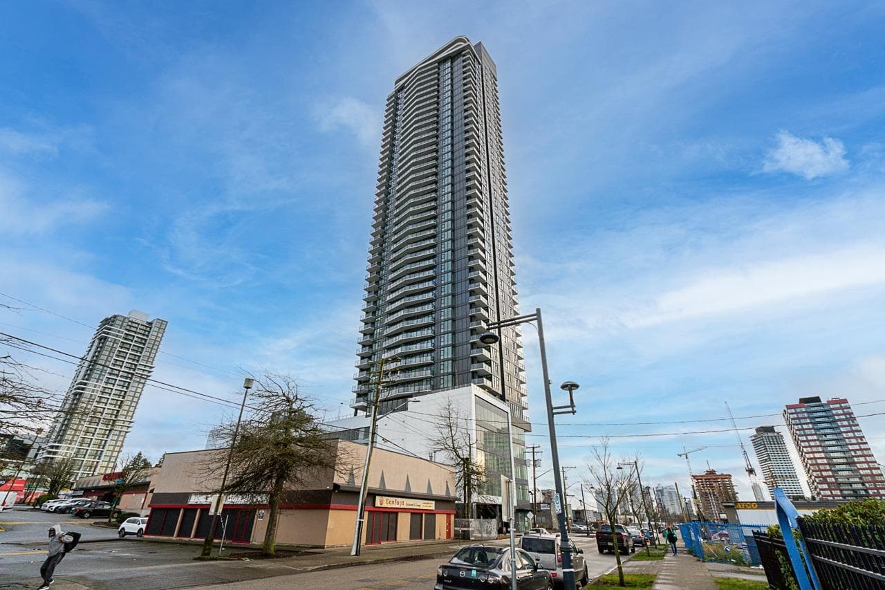 2406 - 10750 135a Street, Surrey, V3T 4E2 — photo 3