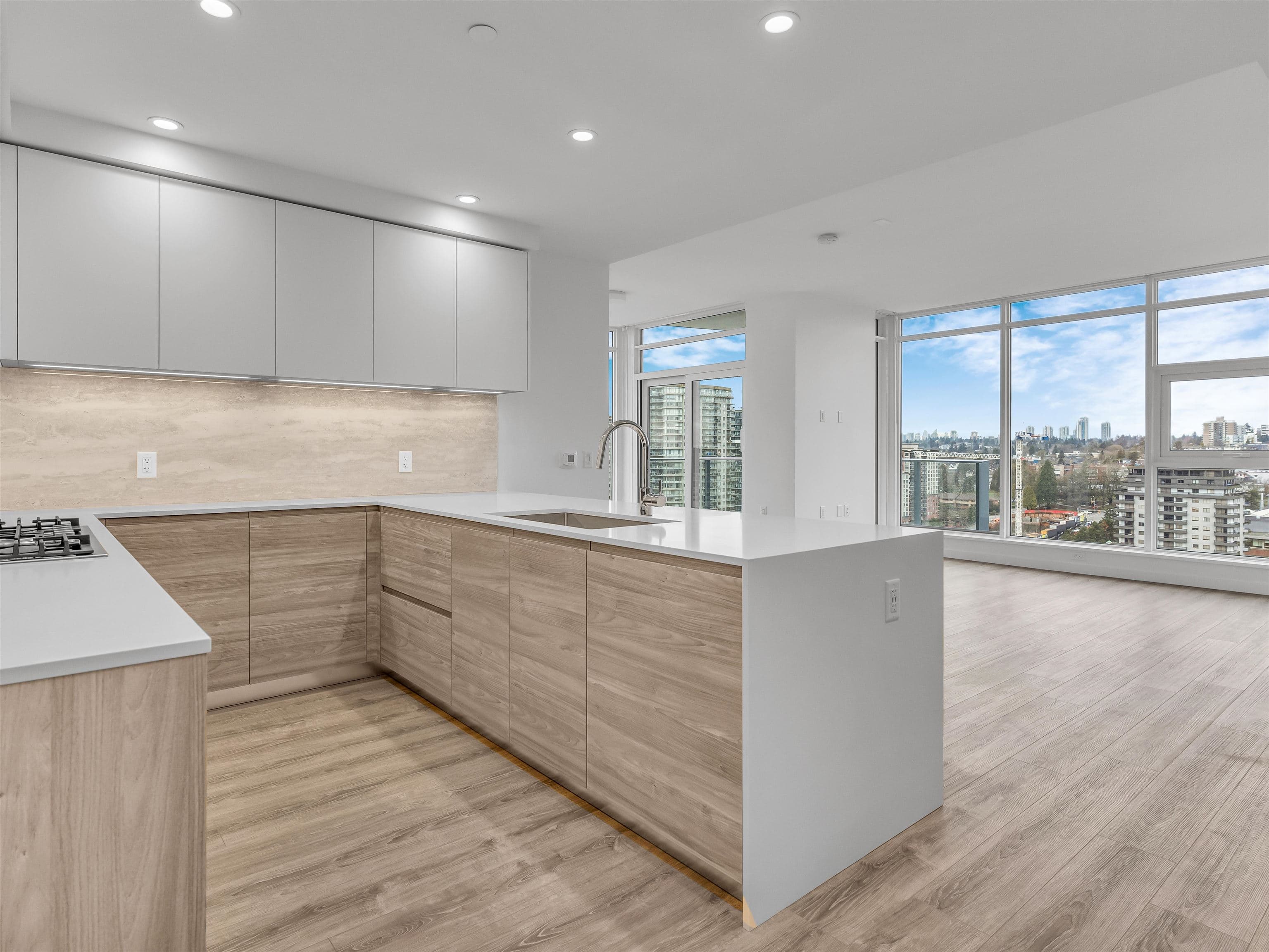 2203 - 680 Quayside Drive, New Westminster, V3M 0C4 — photo 3