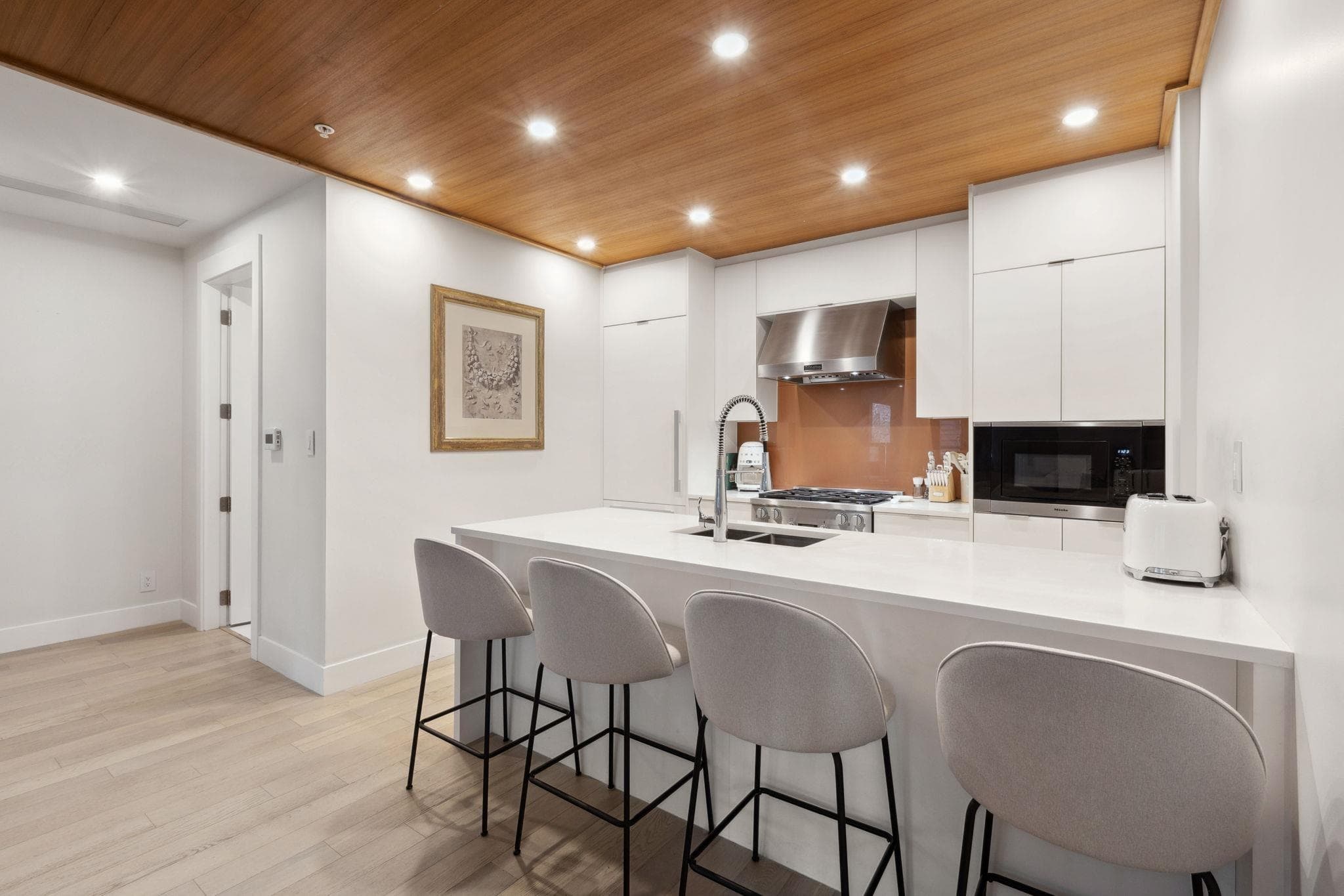 203 - 6693 Nelson Avenue, West Vancouver, V7X 2B2 — photo 5