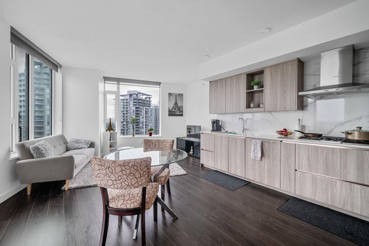 3004 - 9887 Whalley Boulevard, Surrey, V3T 0P4 — photo 3
