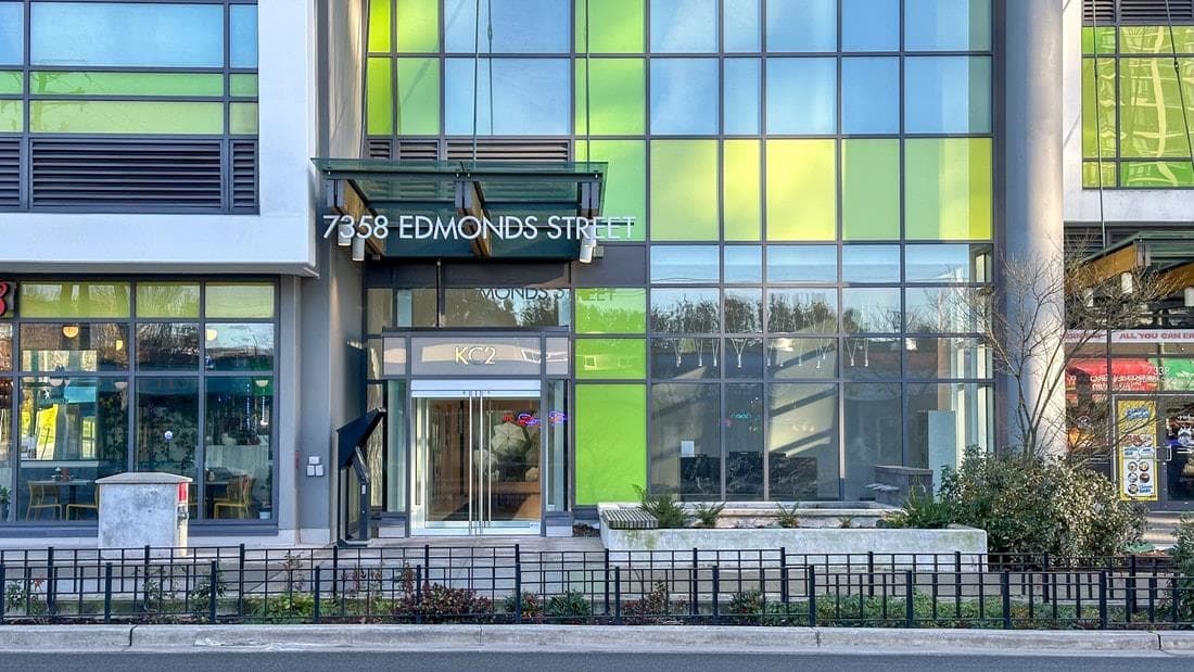 401 - 7358 Edmonds Street, Burnaby, V3N 0H1 — photo 2