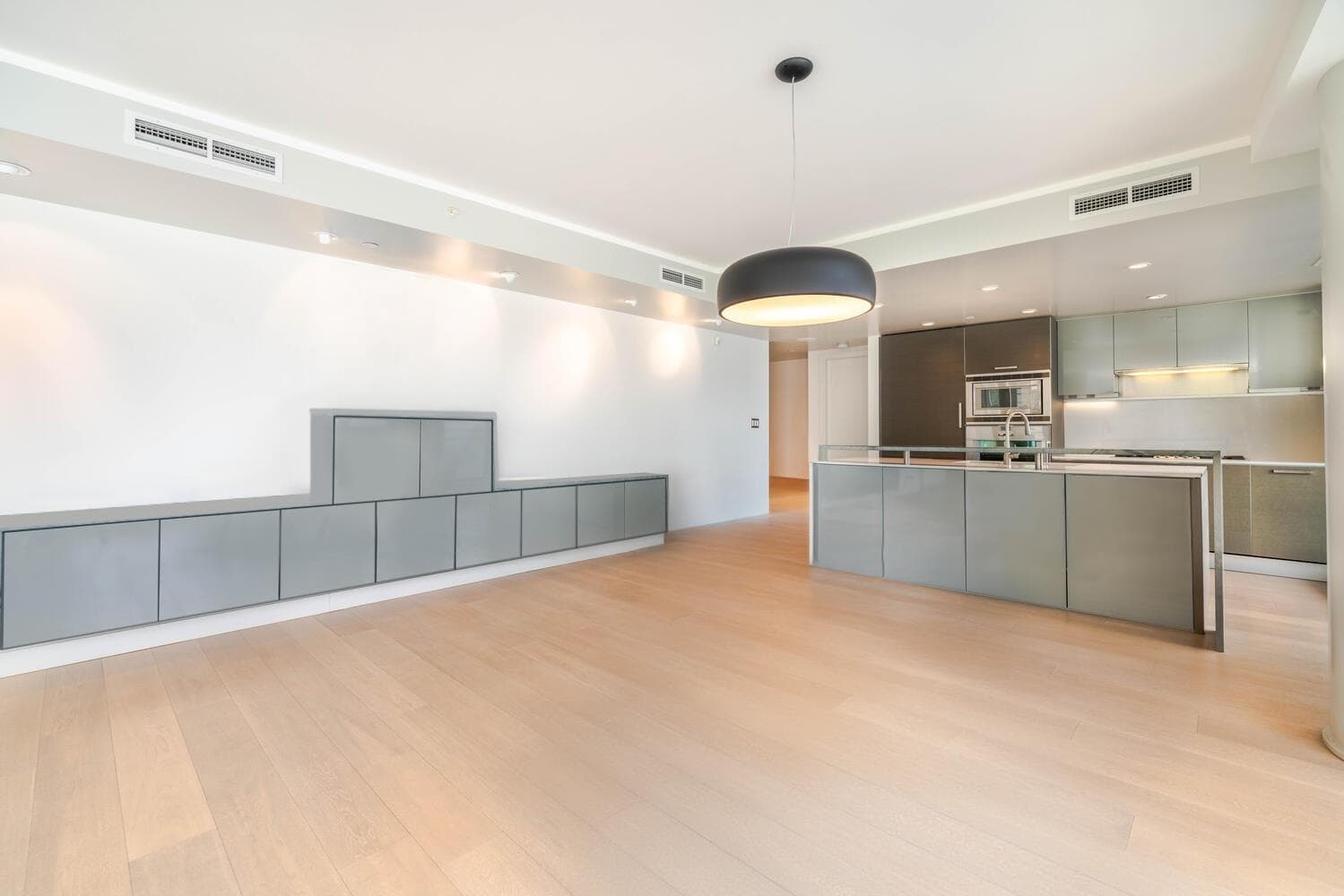 702 - 1499 W Pender Street, Vancouver, V6G 0A7 — photo 4
