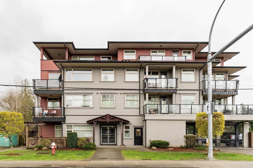 307 - 22858 Lougheed Highway, Maple Ridge, V2X 2V6 — photo 1