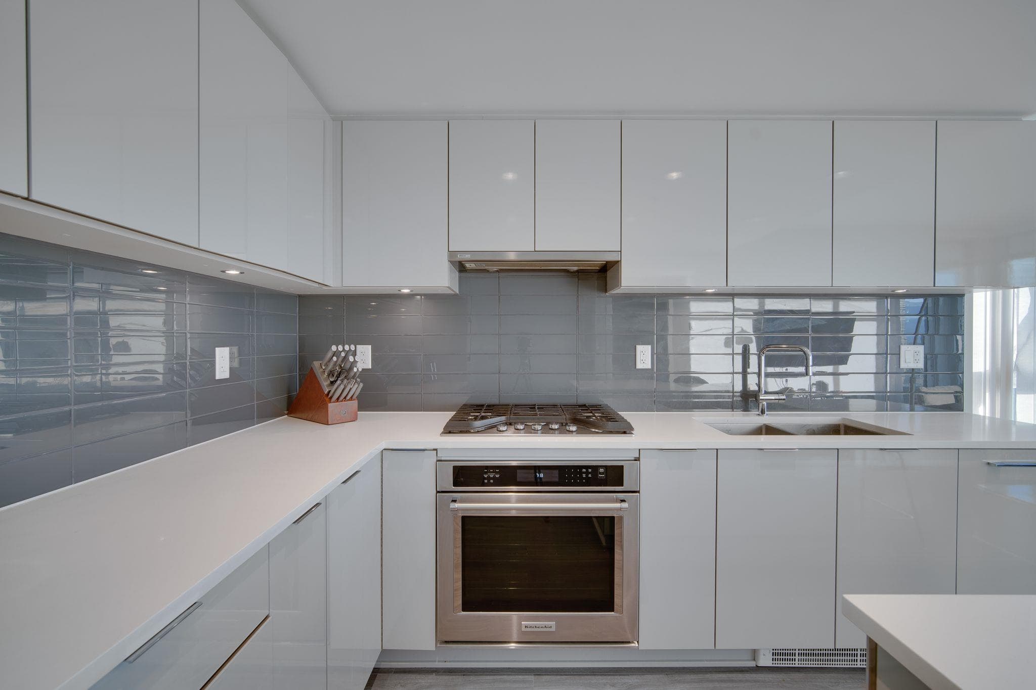 3806 - 2388 Madison Avenue, Burnaby, V5C 0K8 — photo 3