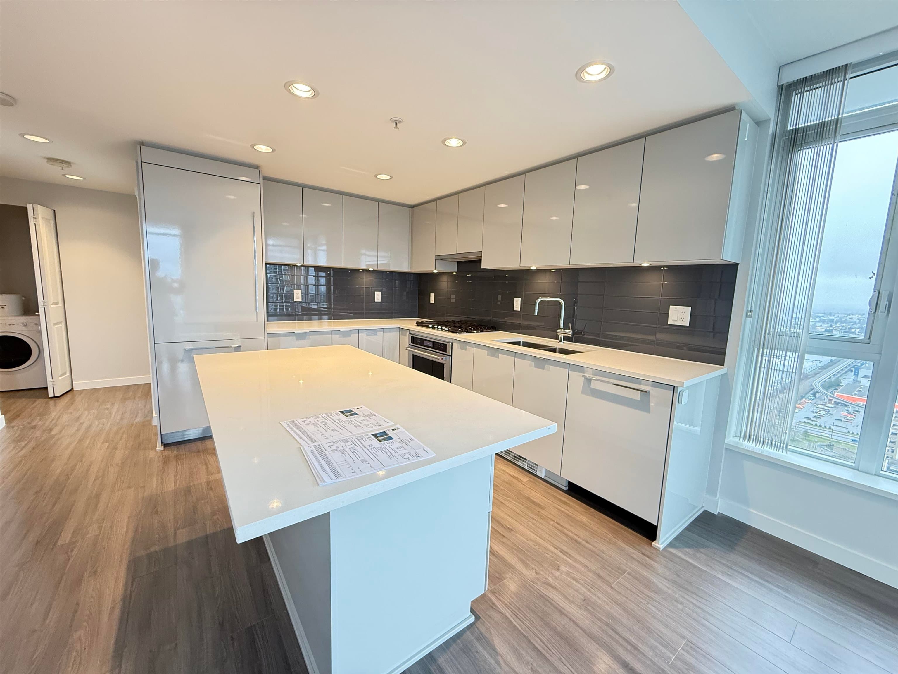 3806 - 2388 Madison Avenue, Burnaby, V5C 0K8 — photo 5