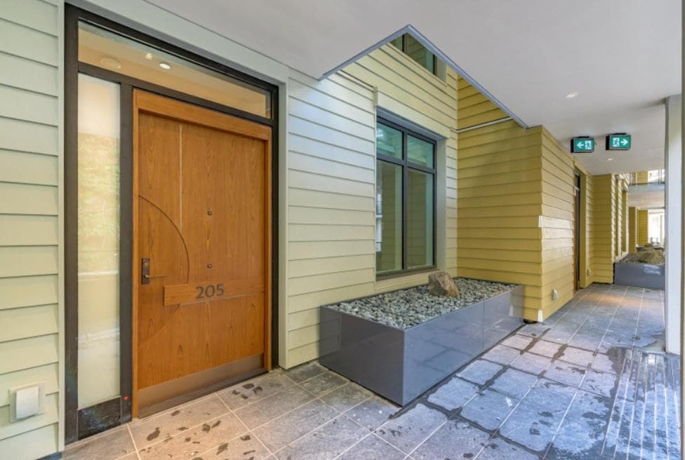 205 - 6707 Nelson Avenue, West Vancouver, V7W 0A4 — photo 2