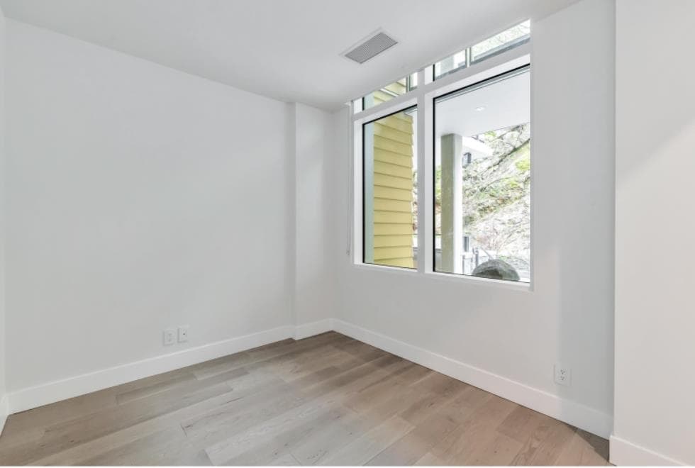 205 - 6707 Nelson Avenue, West Vancouver, V7W 0A4 — photo 3