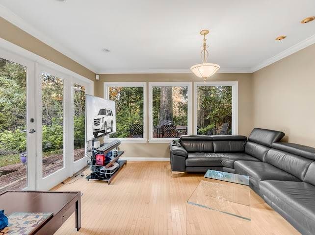 4025 Sunset Boulevard, North Vancouver, V7R 3Y6 — photo 4