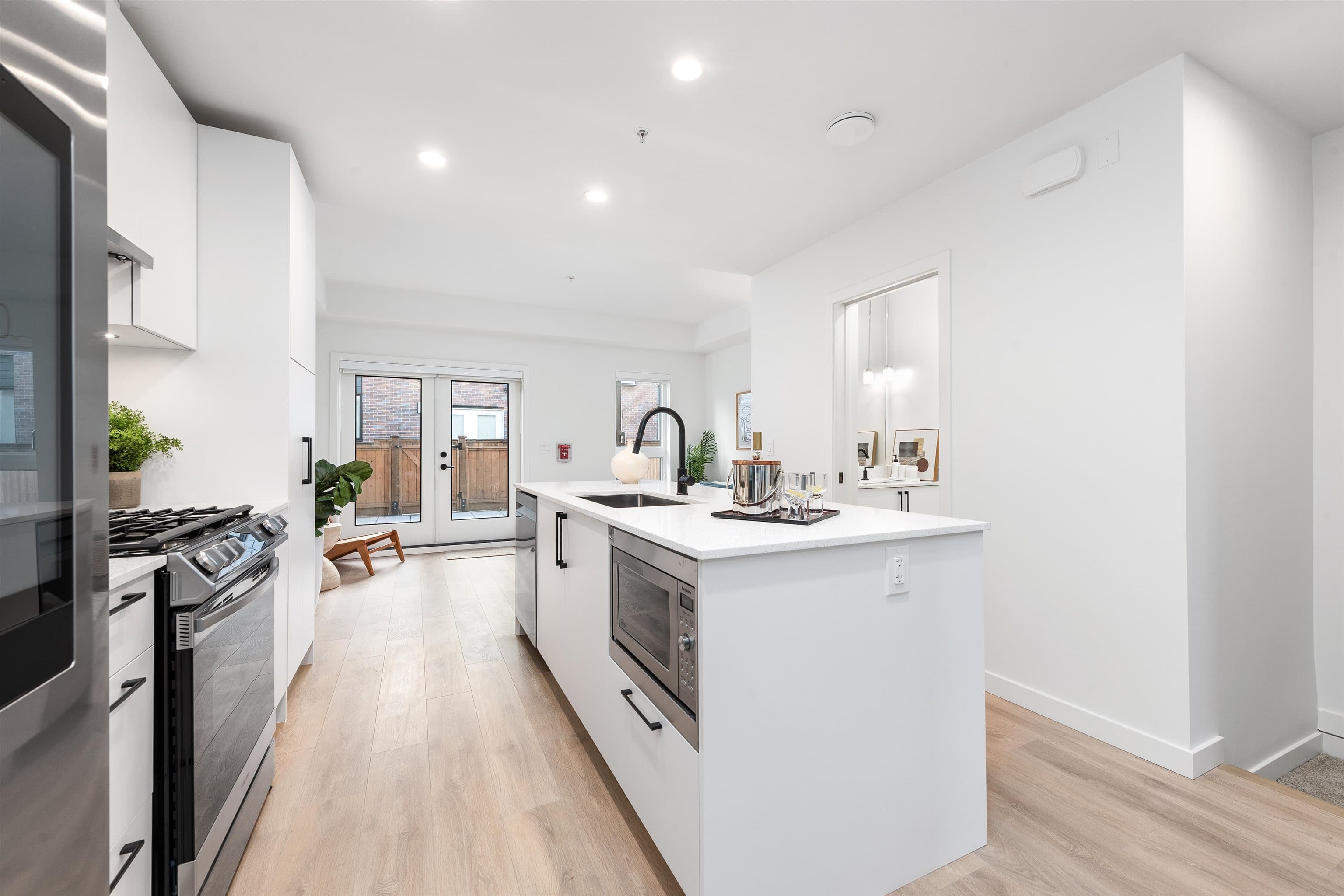 133 - 535 E 2nd Street, North Vancouver, V7L 1E1 — photo 5