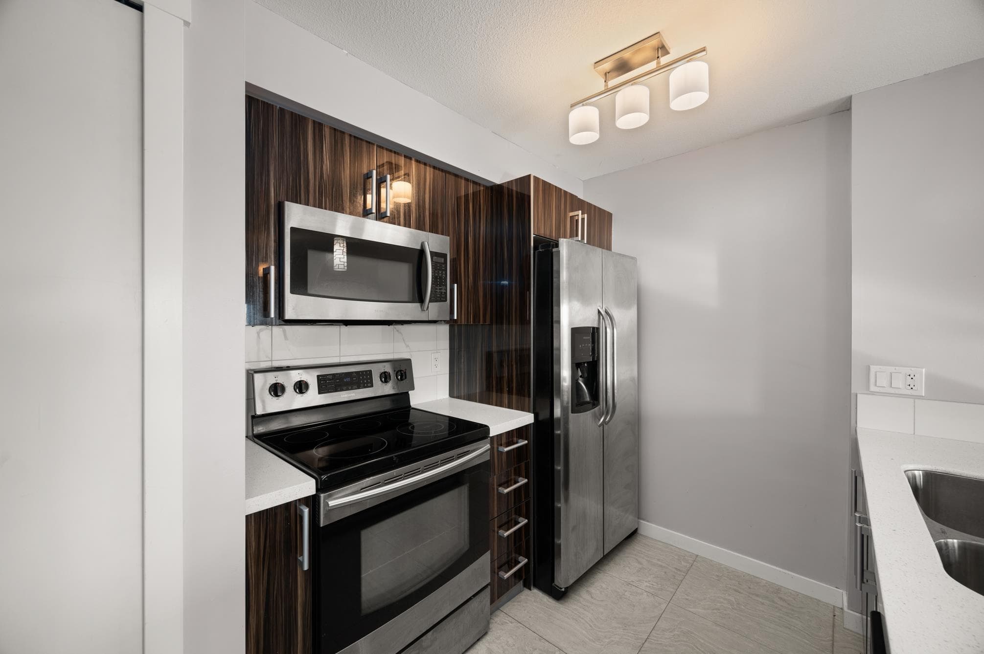 503 - 22318 Lougheed Highway, Maple Ridge, V2X 2T4 — photo 3