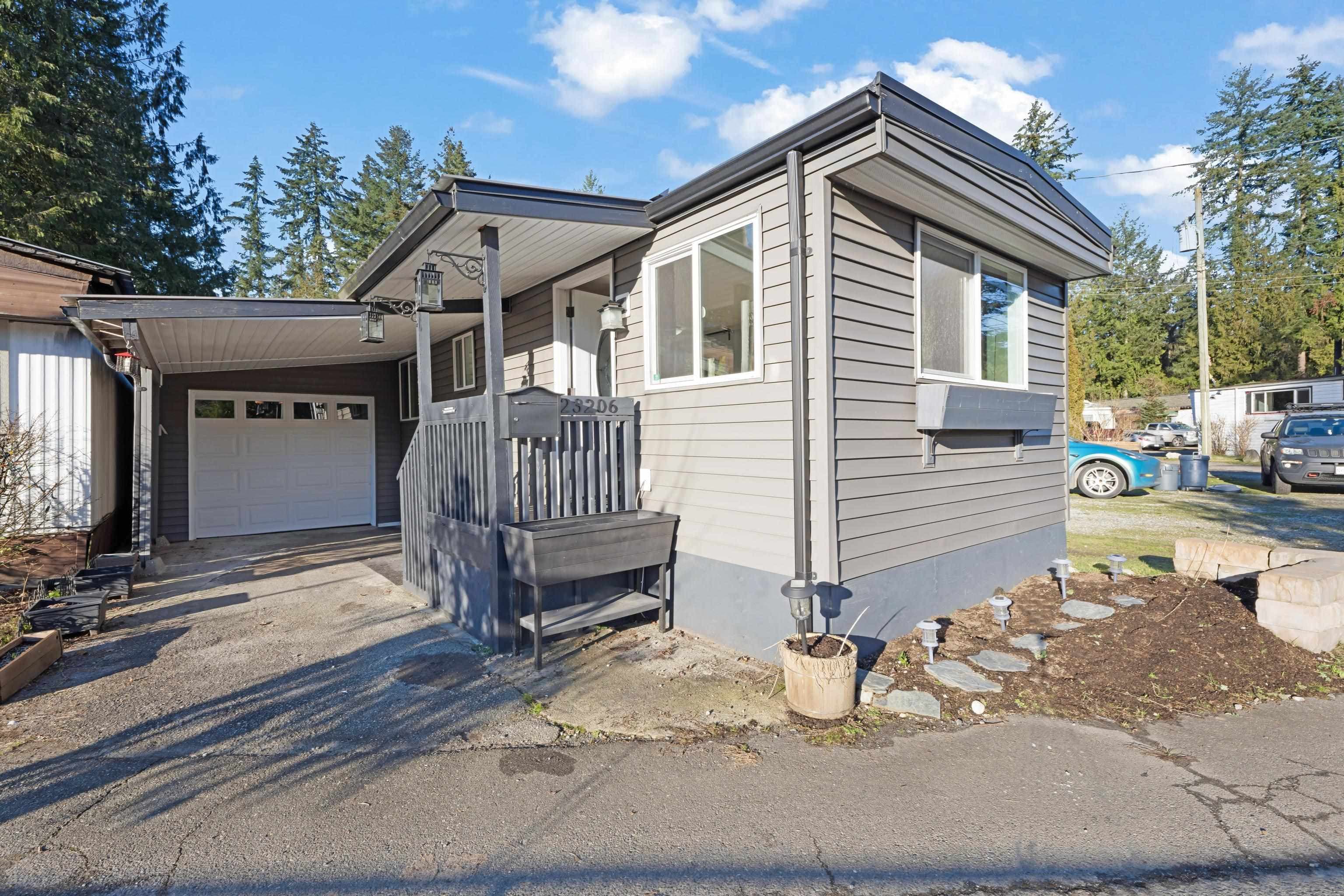 23206 Calvin Crescent, Maple Ridge, V2X 4S3 — photo 1