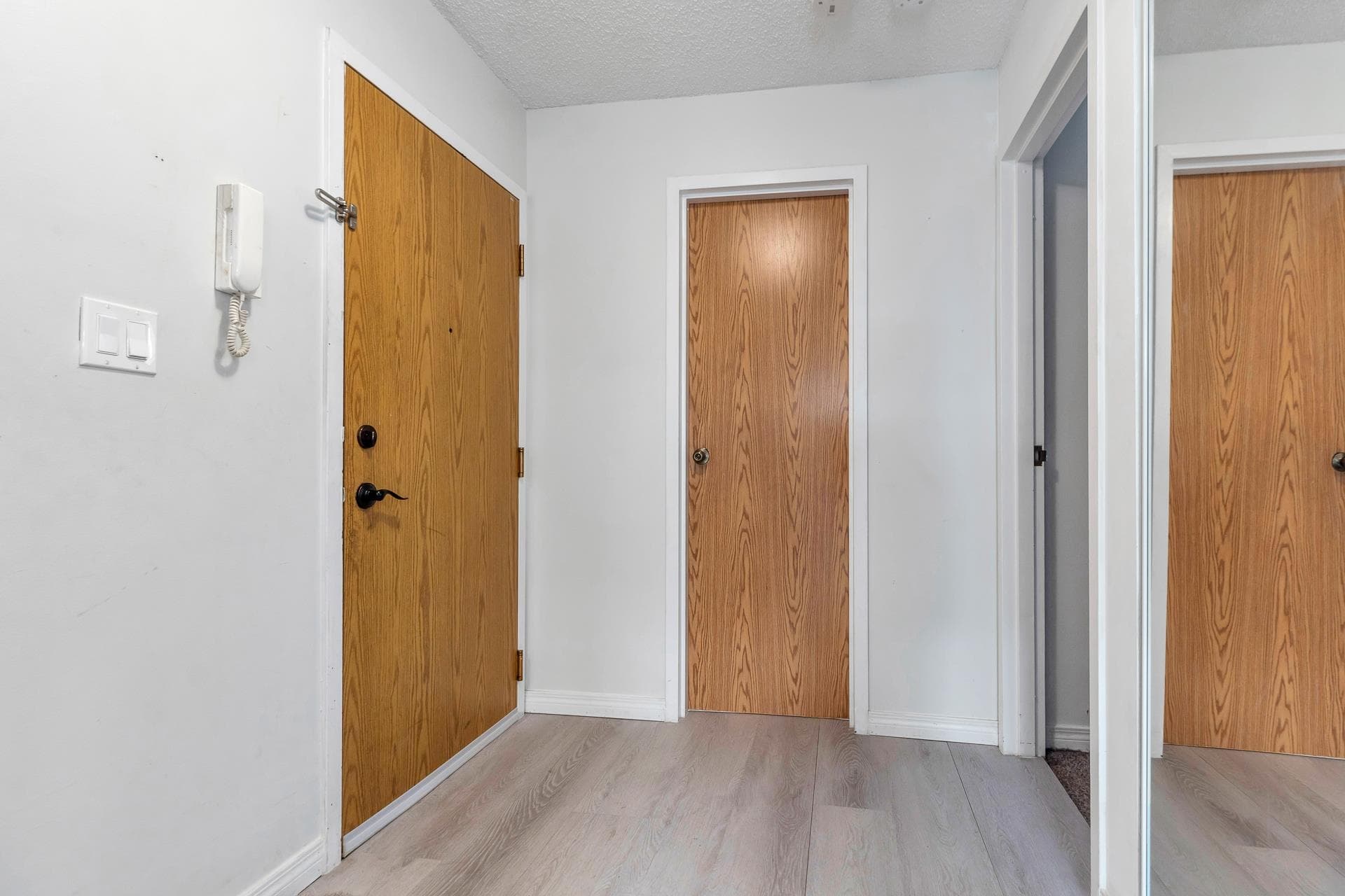 202 - 7095 133b Street, Surrey, V3W 8A3 — photo 3