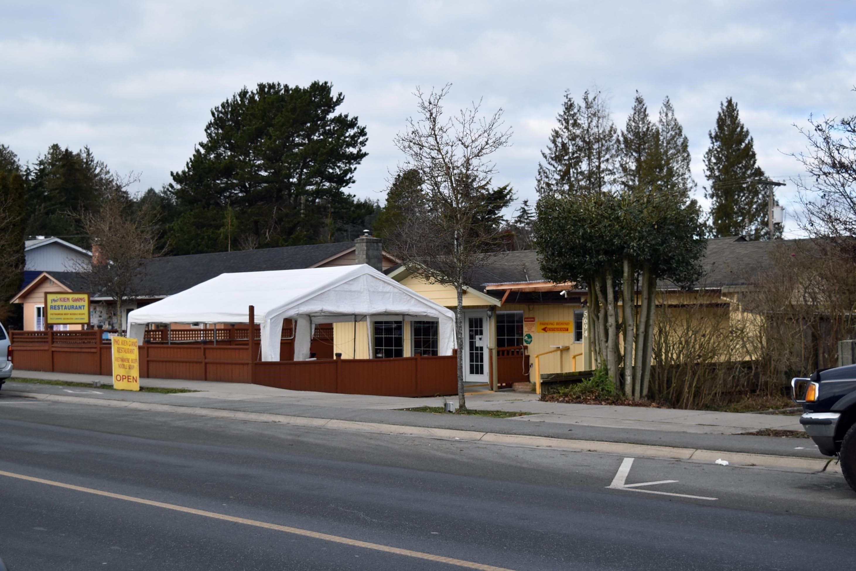 5694 Dolphin Street, Sechelt