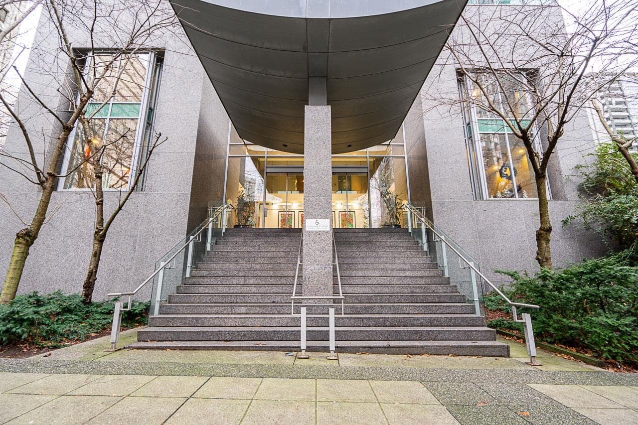 1807 - 1200 W Georgia Street, Vancouver, V6E 4R2 — photo 3