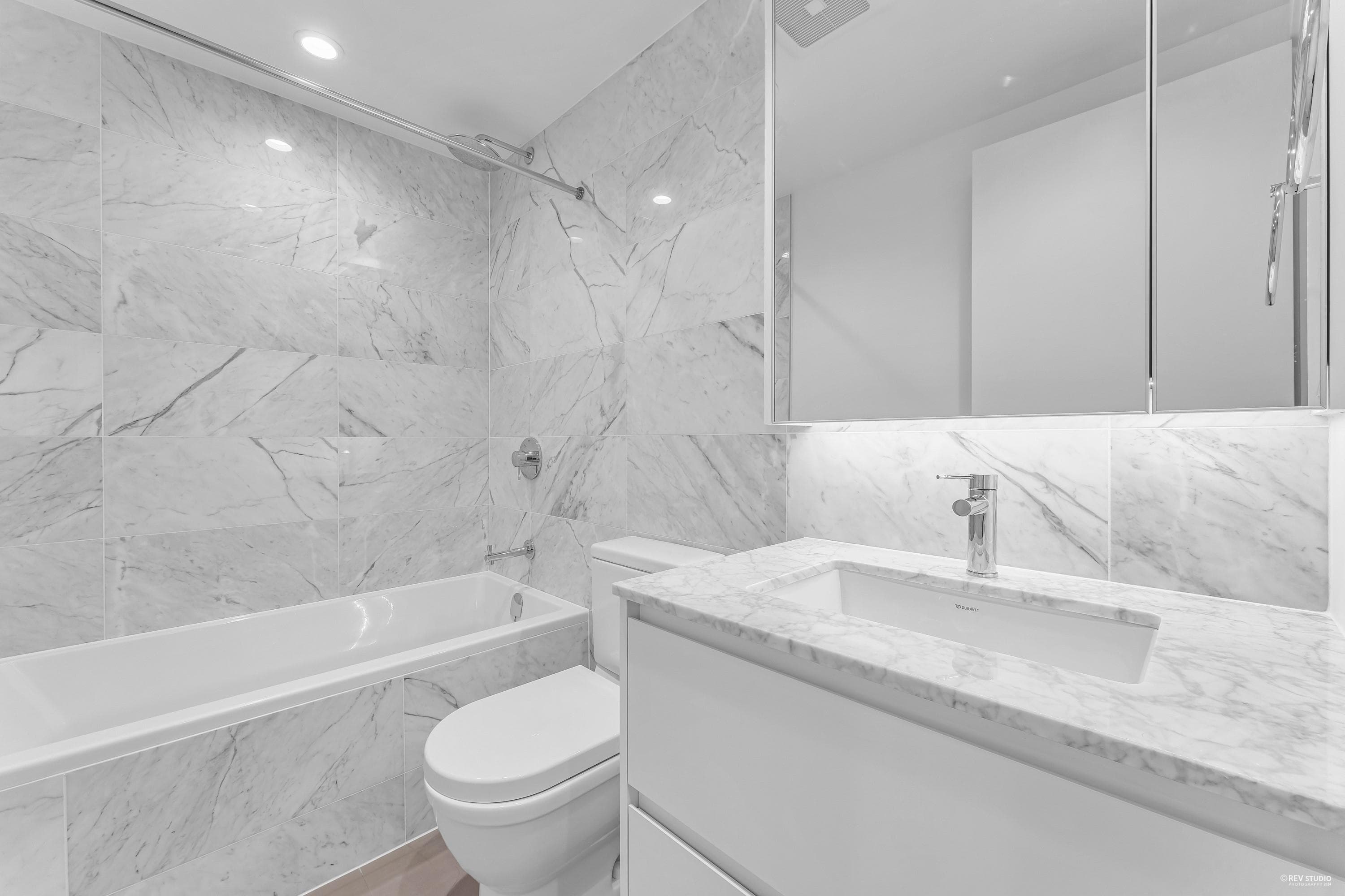702 - 6000 Mckay Avenue, Burnaby, V5H 0K2 — photo 2