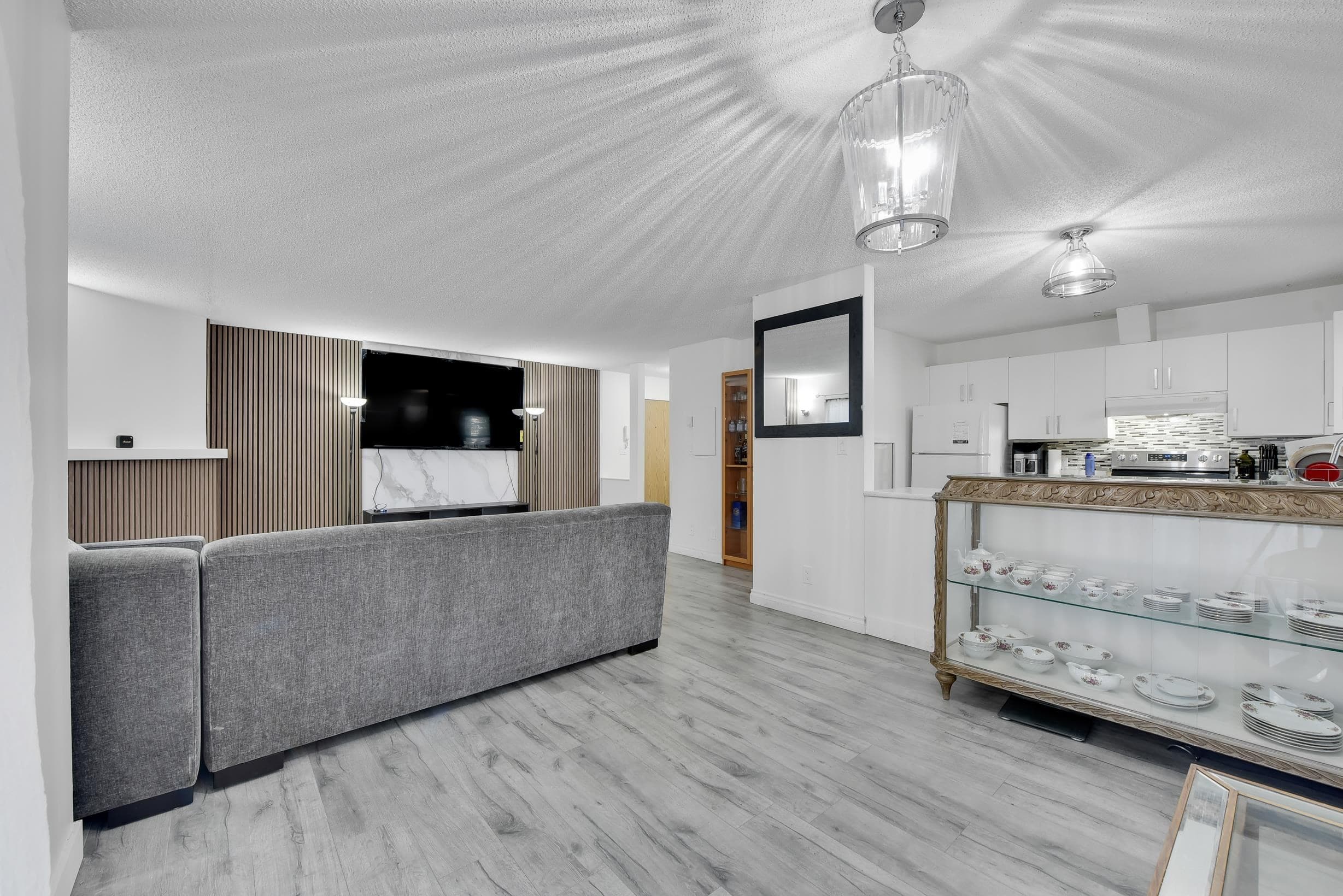 203 - 7064 133b Street, Surrey, V3W 8A4 — photo 2