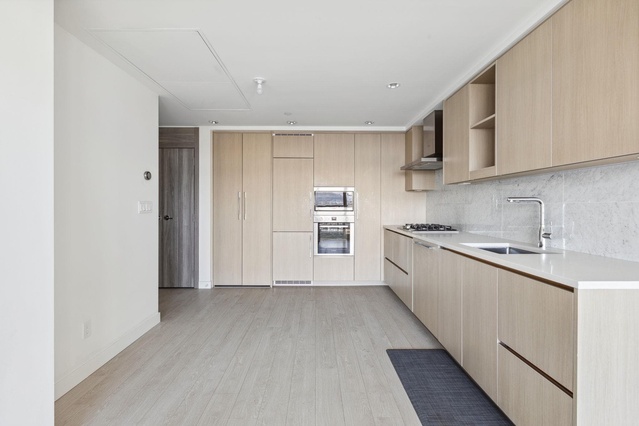 4106 - 4720 Lougheed Highway, Burnaby, V5C 0M8 — photo 2