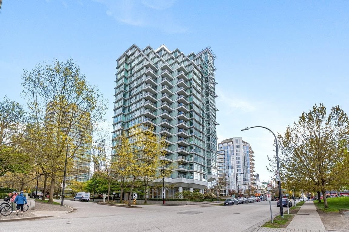 404 - 1790 Bayshore Drive, Vancouver, V6G 3G5 — photo 2