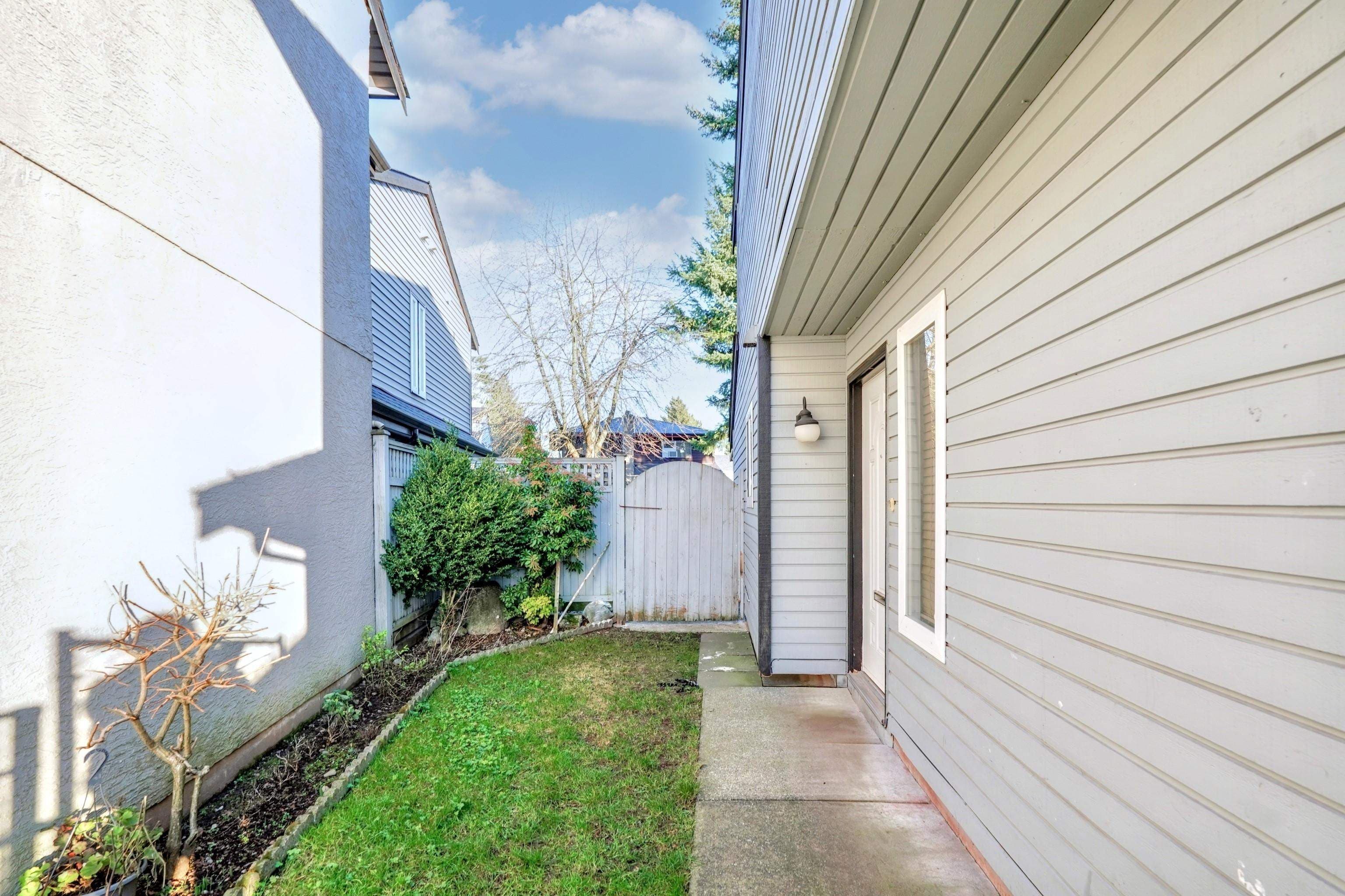 7368 Parkwood Drive, Surrey, V3W 7G6 — photo 5