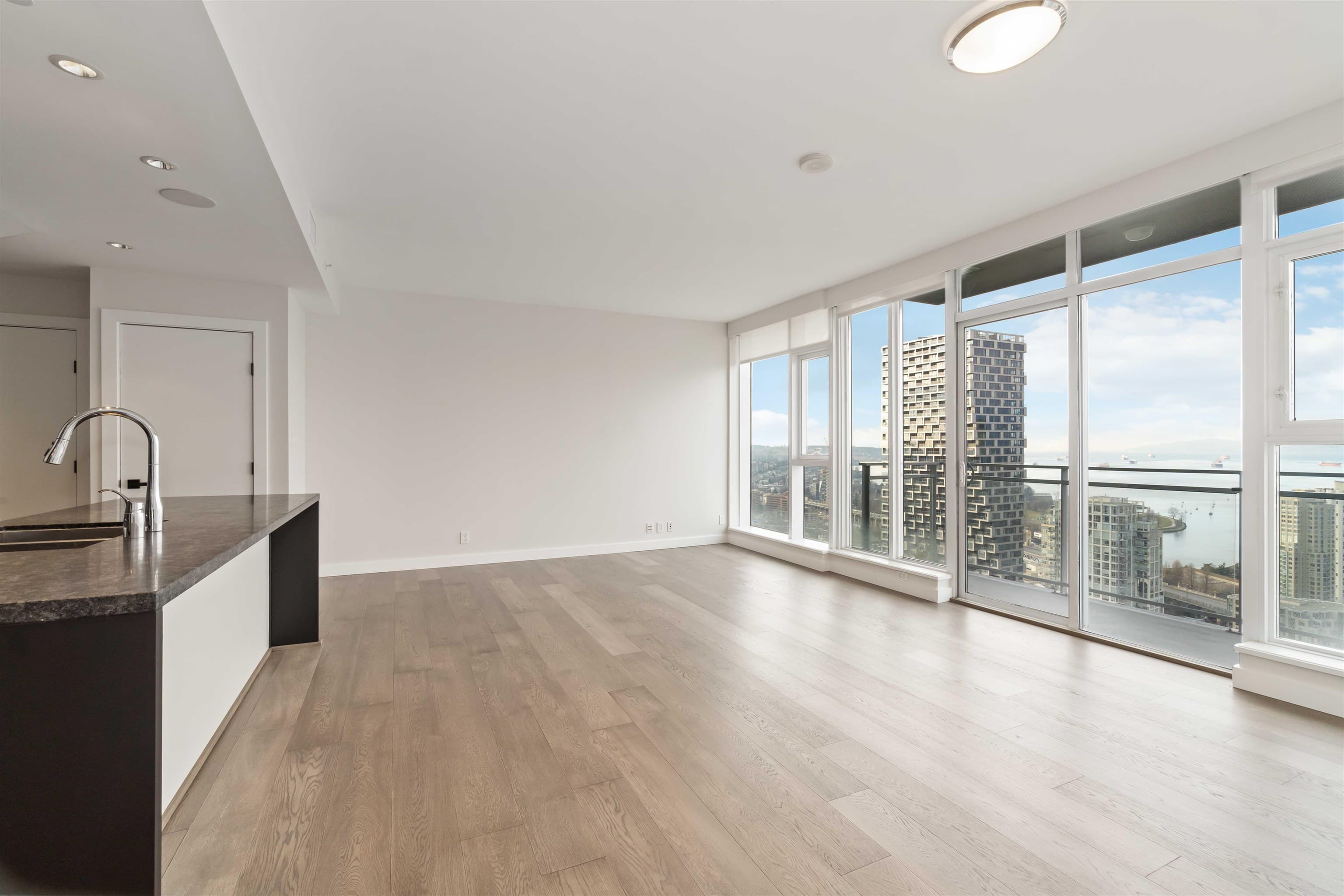 4502 - 1372 Seymour Street, Vancouver, V6B 0L1 — photo 5