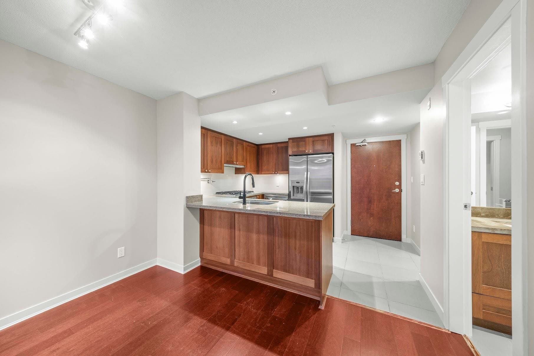 107 - 9371 Hemlock Drive, Richmond, V6Y 4K6 — photo 5