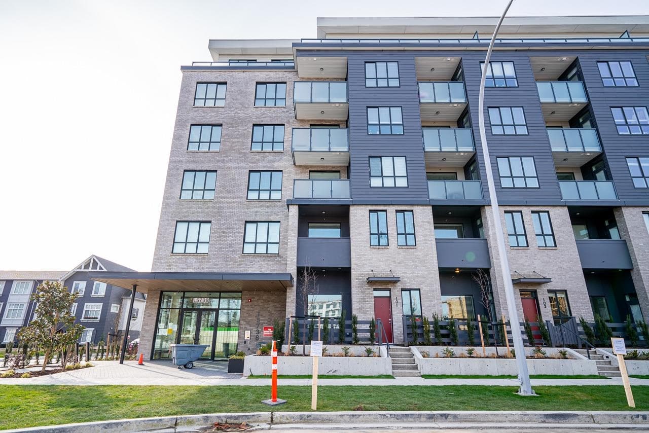511 - 15738 85 Avenue, Surrey, V4N 6Y1 — photo 2