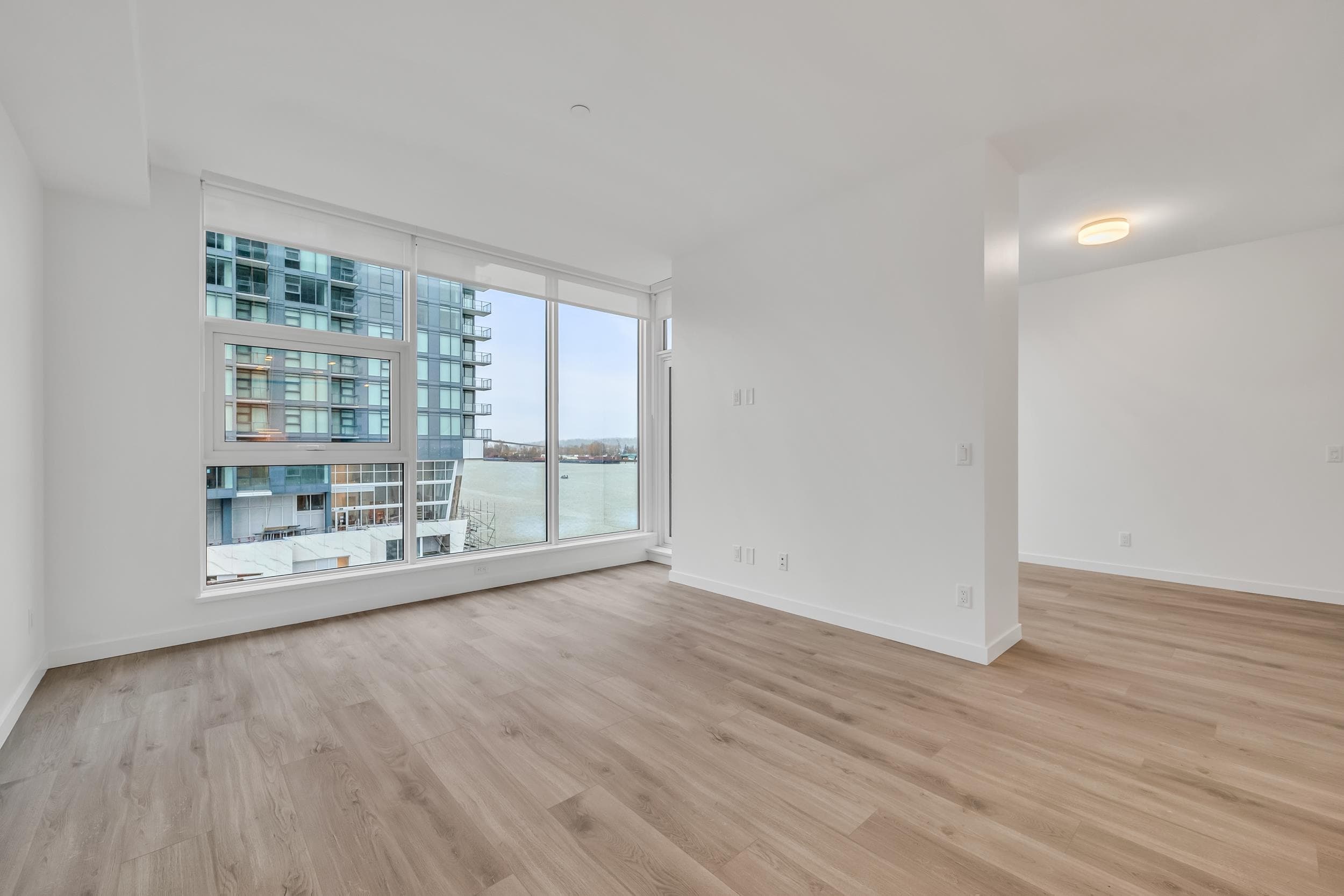 404 - 680 Quayside Drive, New Westminster, V3M 0P2 — photo 4