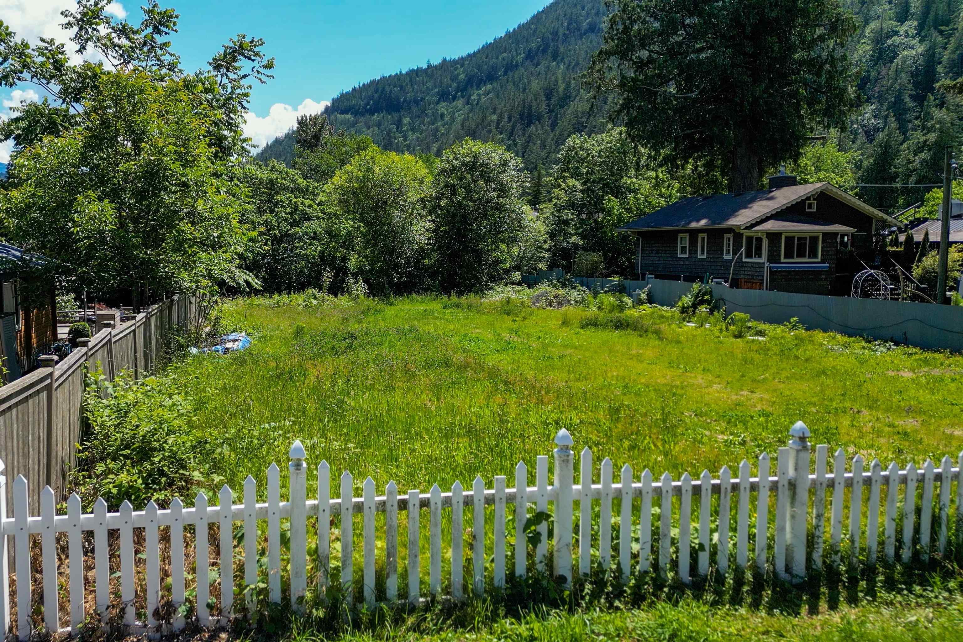 260 Cedar Avenue, Harrison Hot Springs, V0M 1K0 — photo 4