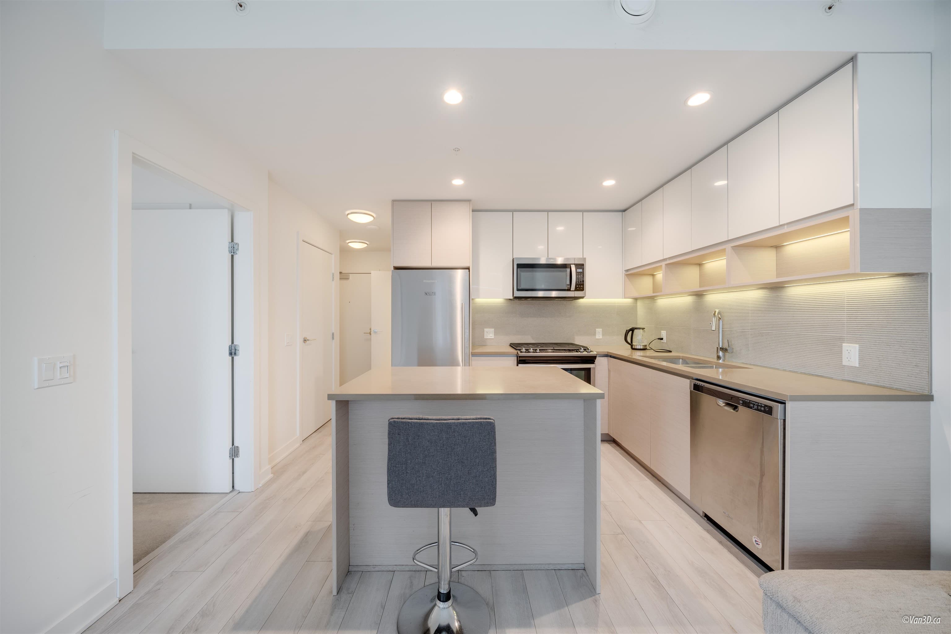 313 - 8850 University Crescent, Burnaby