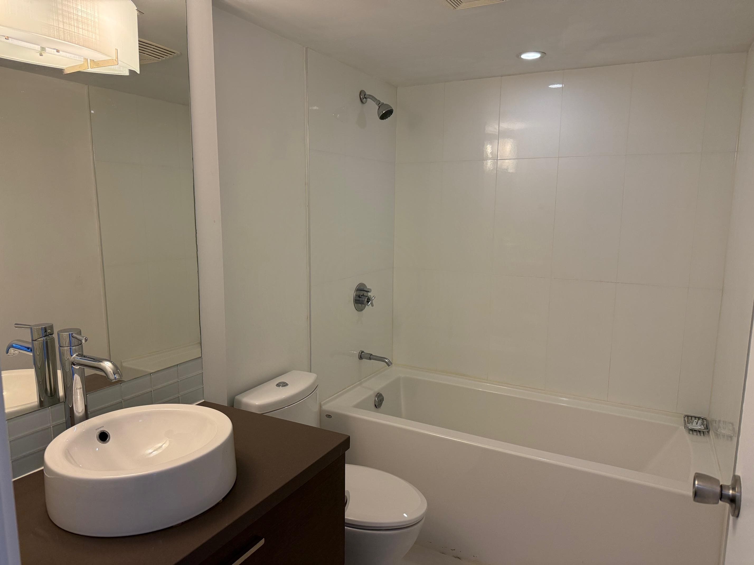 1908 - 10777 University Drive, Surrey, V3T 0E6 — photo 3