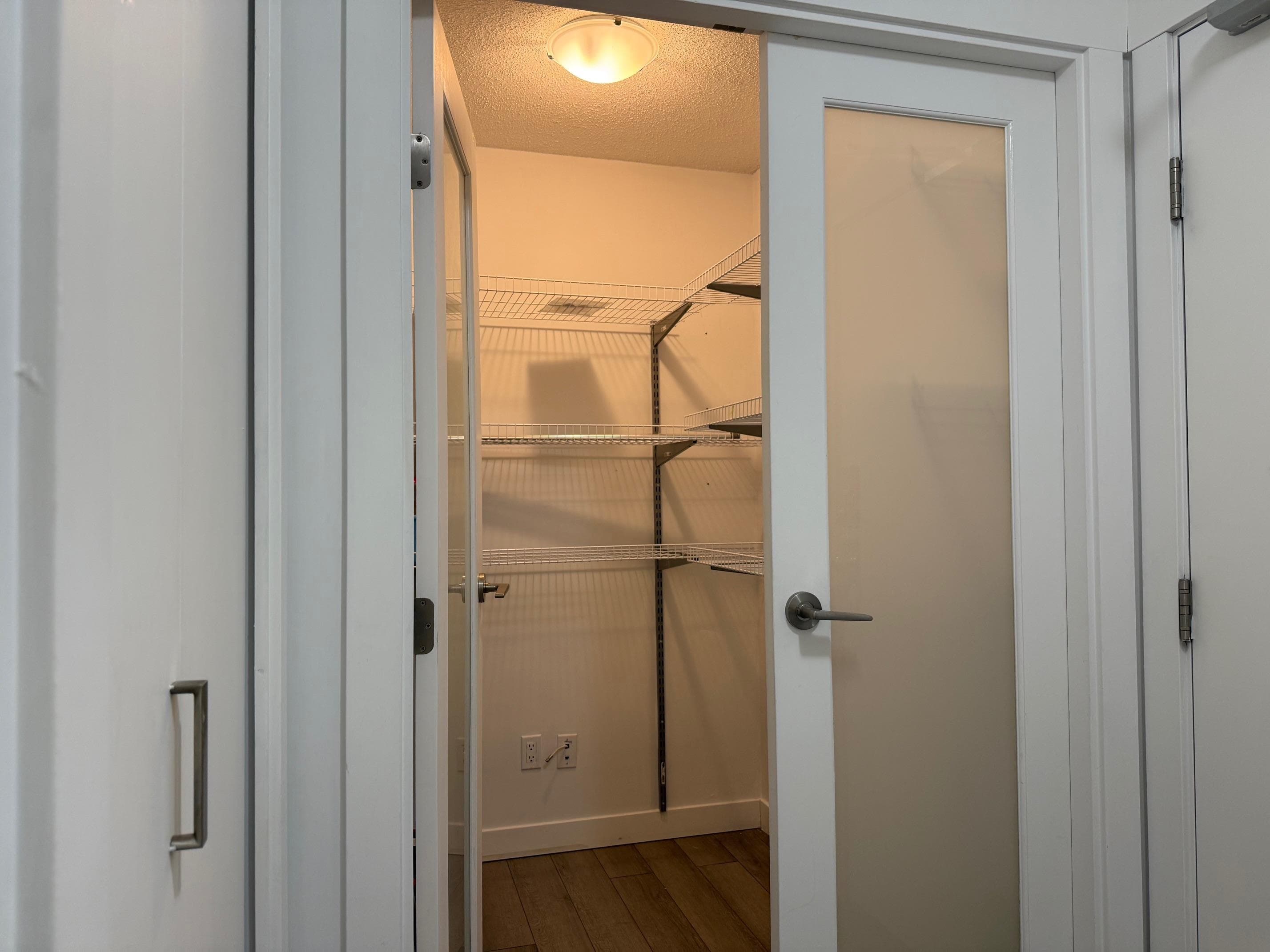1908 - 10777 University Drive, Surrey, V3T 0E6 — photo 4
