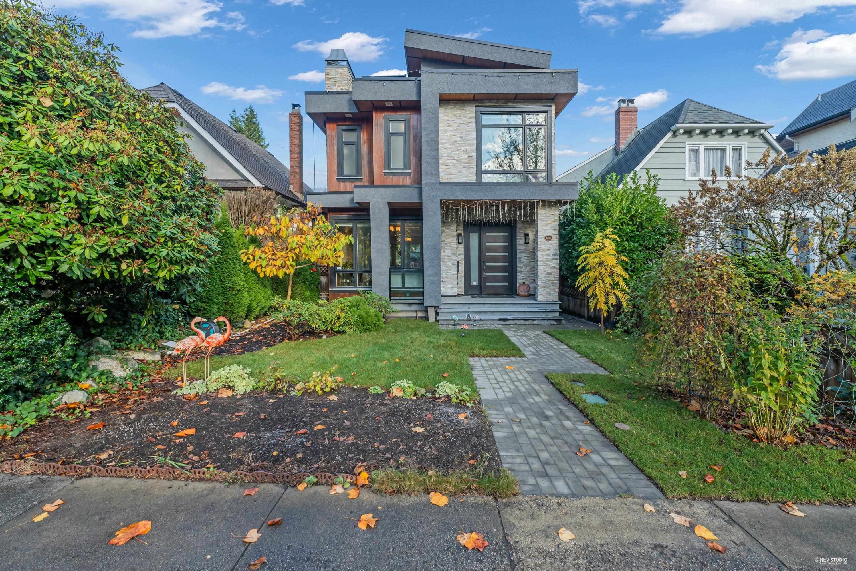 4239 W 11th Avenue, Vancouver, V6R 2L8 — photo 2