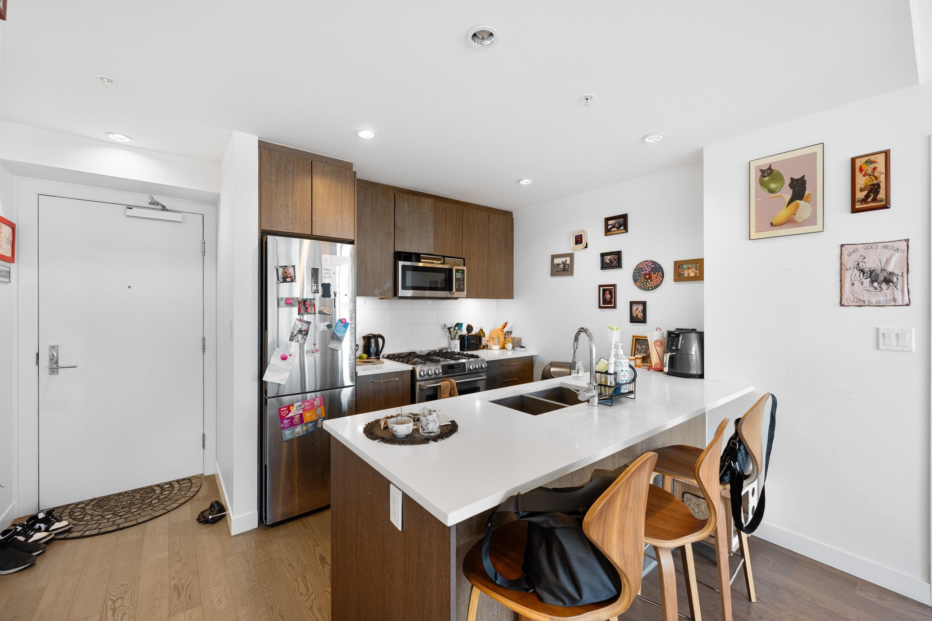 1503 - 9060 University Crescent, Burnaby, V5A 4X8 — photo 3