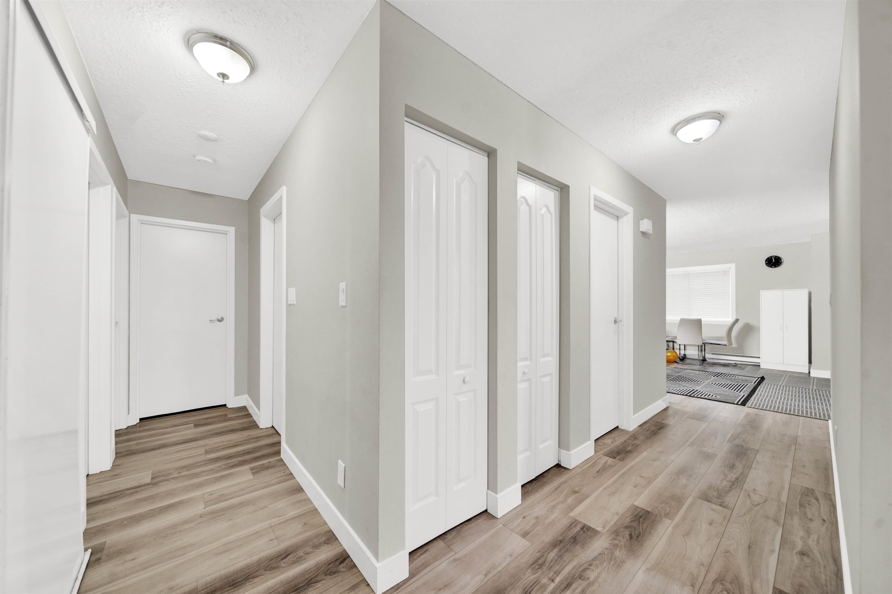 104 - 13275 70b Avenue, Surrey, V3W 7Z2 — photo 1